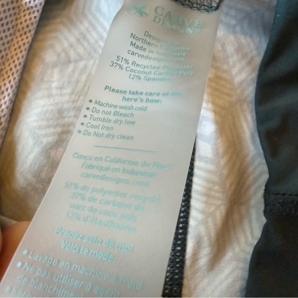 Carve Designs Borneo Shorts Womens Small Quick Dry UPF geometric design Coconut - Picture 4 of 9